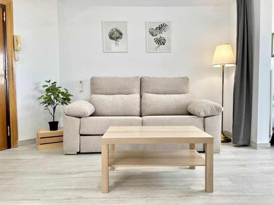 Apartamento Nuevo Centro Historico De Малага Екстериор снимка
