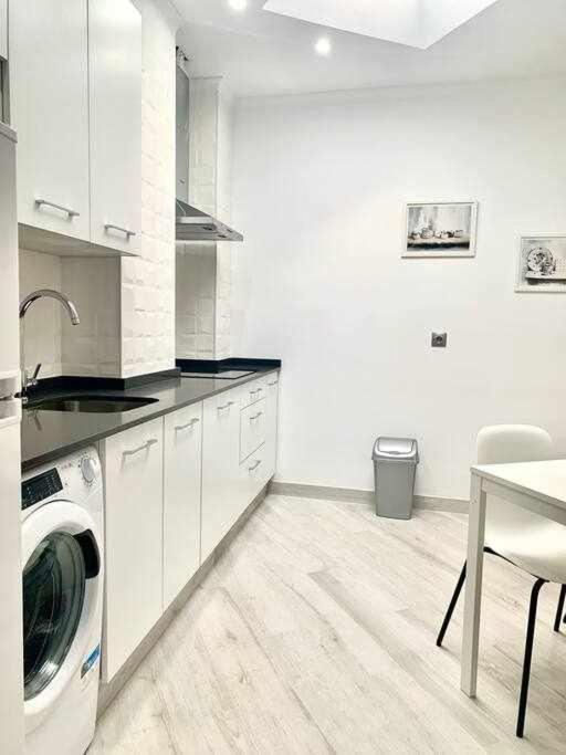 Apartamento Nuevo Centro Historico De Малага Екстериор снимка